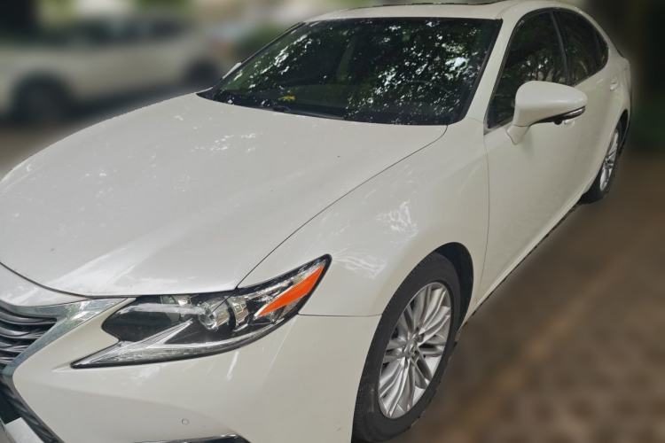 Used Lexus ES 2015 250 Elegant Edition Guazi used car, China used car export, Used car for sale, Used  cars, Cheapest cars for sale