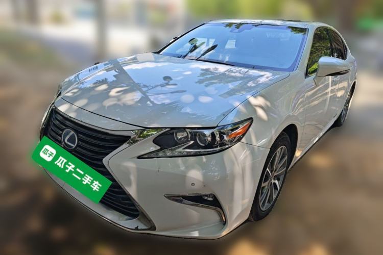 Used Lexus ES 2015 300h Comfort Edition Guazi used car, China used car export, Used car for sale, Used cars, Cheapest cars for sale