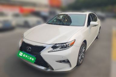 Used Lexus ES 2015 300h Comfort Edition