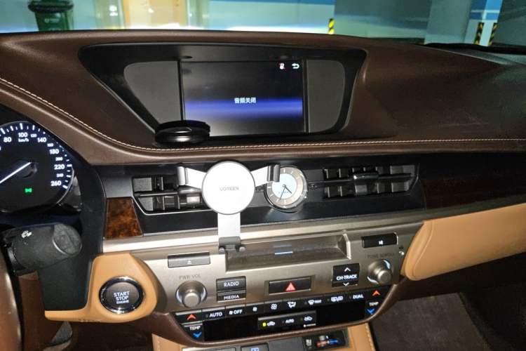 Used Lexus ES 2015 250 Elegant Edition Audio And AC Panel
