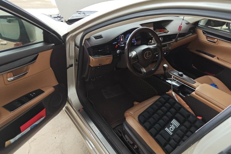 Used Lexus ES 2015 200 Elite Edition Driver Seat