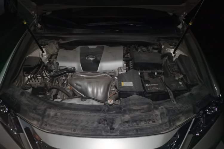 Used Lexus ES 2015 200 Elite Edition Engine Bay