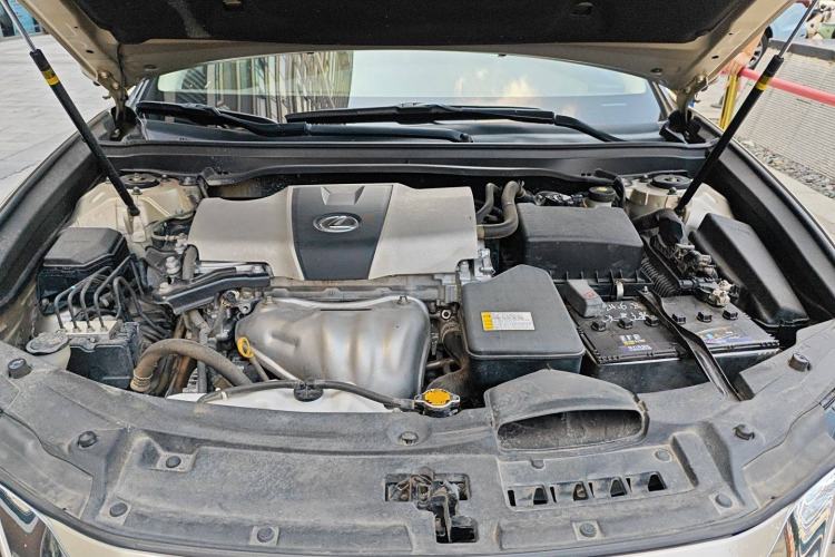 Used Lexus ES 2015 200 Elite Edition Engine Bay