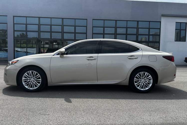 Used Lexus ES 2015 200 Elite Edition Exterior 3