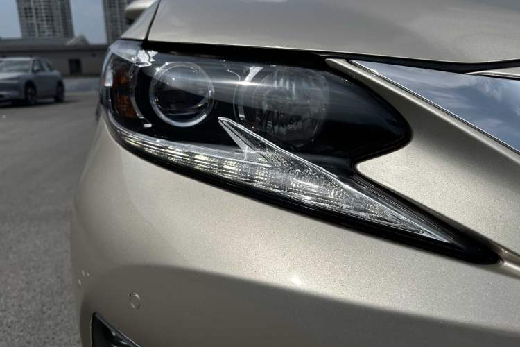 Used Lexus ES 2015 200 Elite Edition Exterior 7