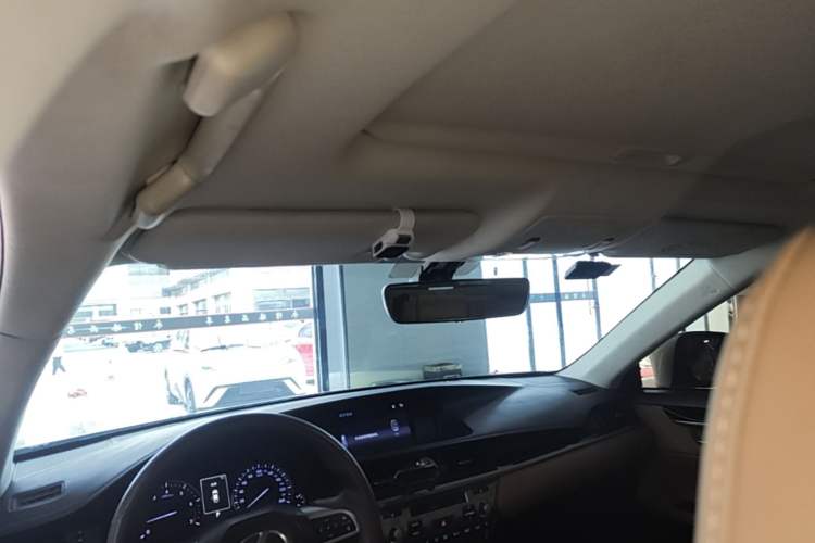 Used Lexus ES 2015 200 Elite Edition Headliner