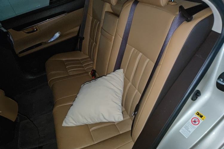 Used Lexus ES 2015 250 Elegant Edition Left Rear Seat