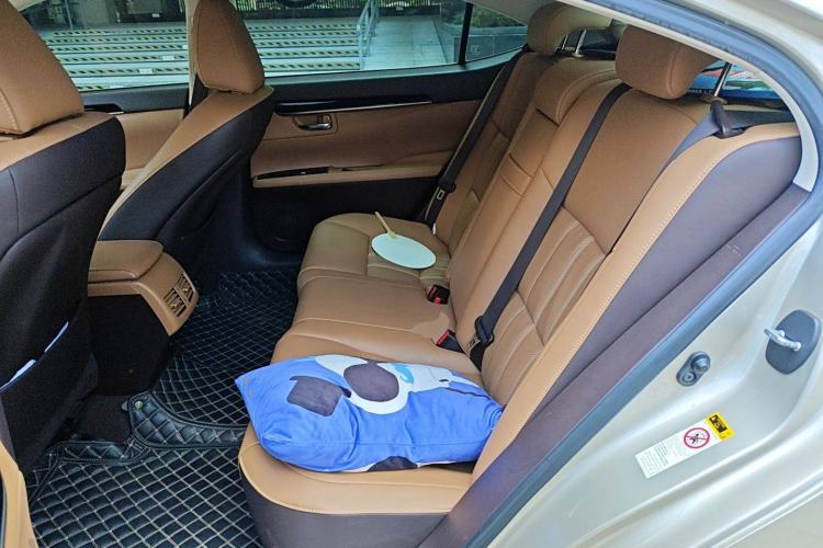 Used Lexus ES 2015 200 Elite Edition Left Rear Seat