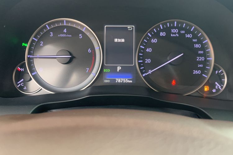Used Lexus ES 2015 250 Elegant Edition Odometer Close Up