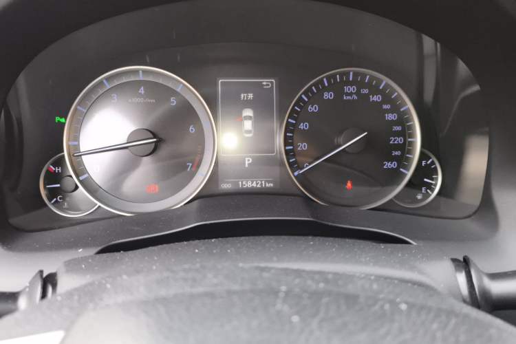 Used Lexus ES 2015 200 Elite Edition Odometer Close Up