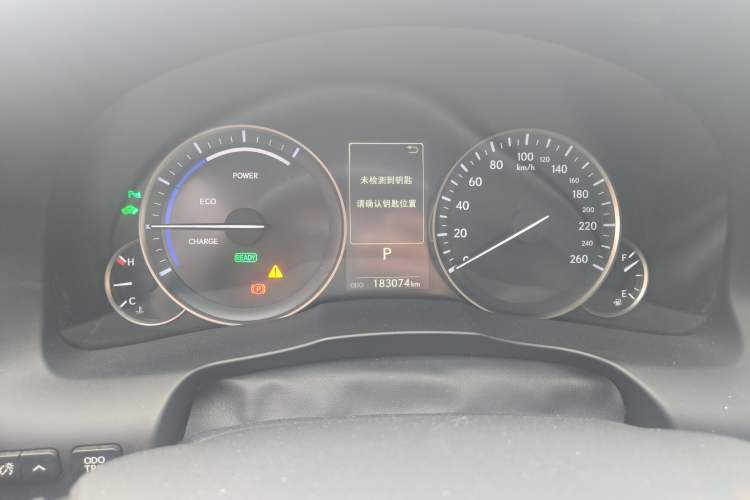 Used Lexus ES 2015 300h Comfort Edition Odometer Close Up