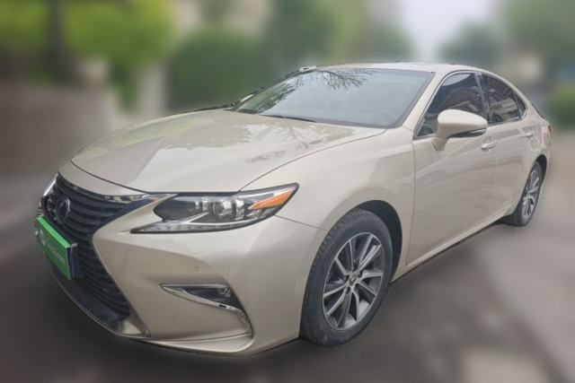 Used Lexus ES 2015 300h Luxury Edition