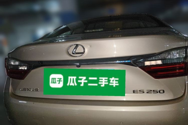 Used Lexus ES 2015 250 Elegant Edition Rear