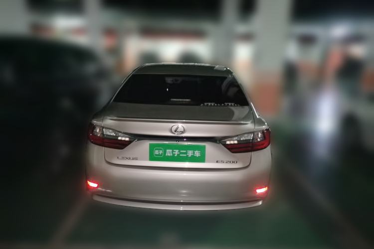 Used Lexus ES 2015 200 Elite Edition Rear