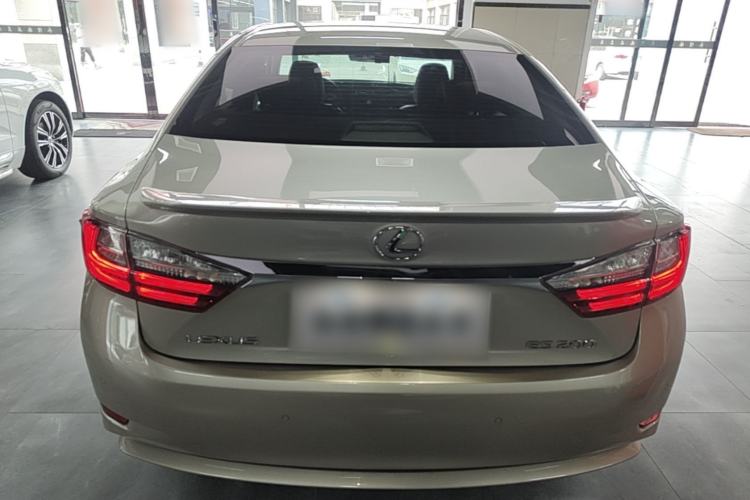 Used Lexus ES 2015 200 Elite Edition Rear