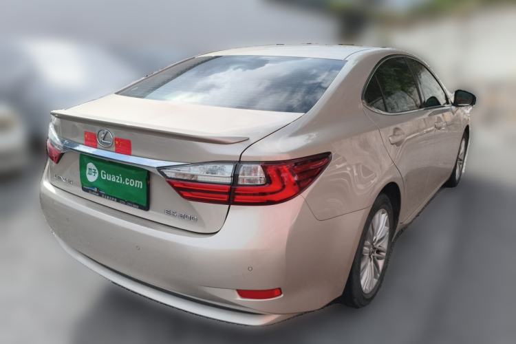 Used Lexus ES 2015 200 Elite Edition Rear Right 45 Deg