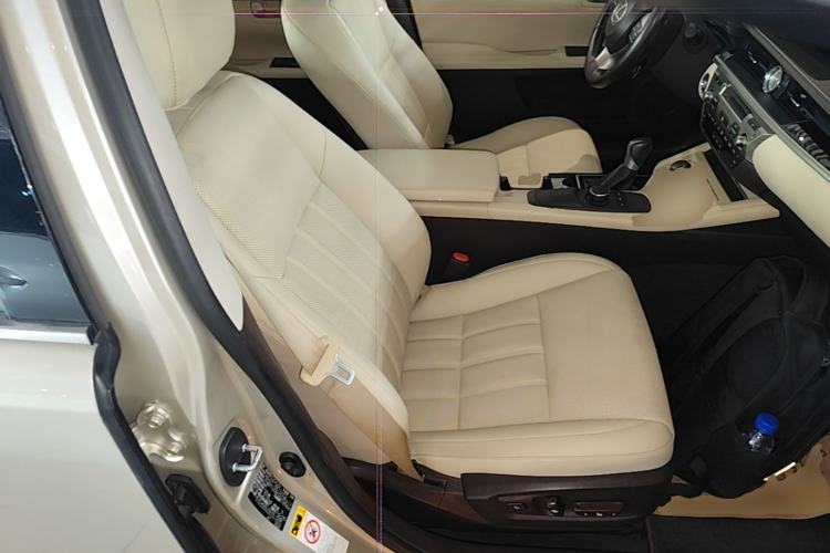 Used Lexus ES 2015 200 Elite Edition Right Front Seat