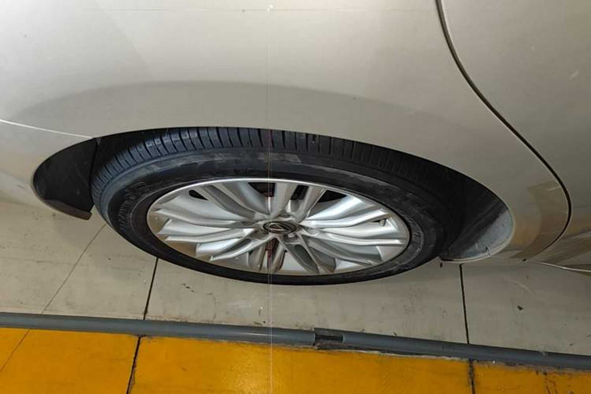 Used Lexus ES 2015 200 Elite Edition Right Rear Wheel Hub