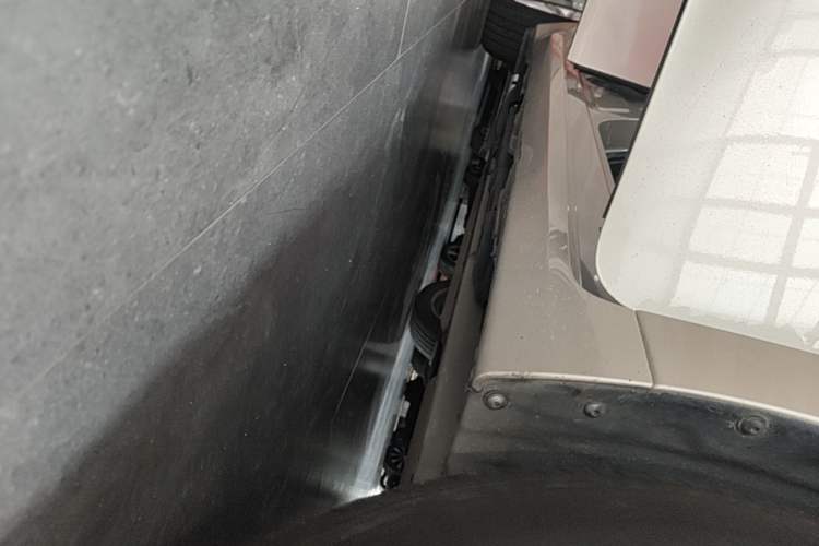 Used Lexus ES 2015 200 Elite Edition Right Side Sill