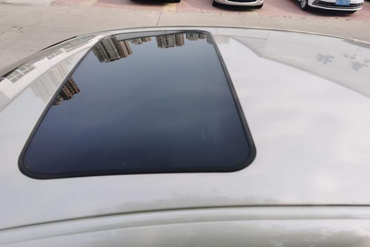 Used Lexus ES 2015 300h Comfort Edition Roof