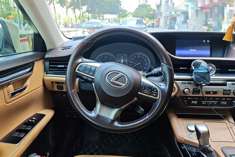 Used Lexus ES 2015 200 Elite Edition Steering Wheel