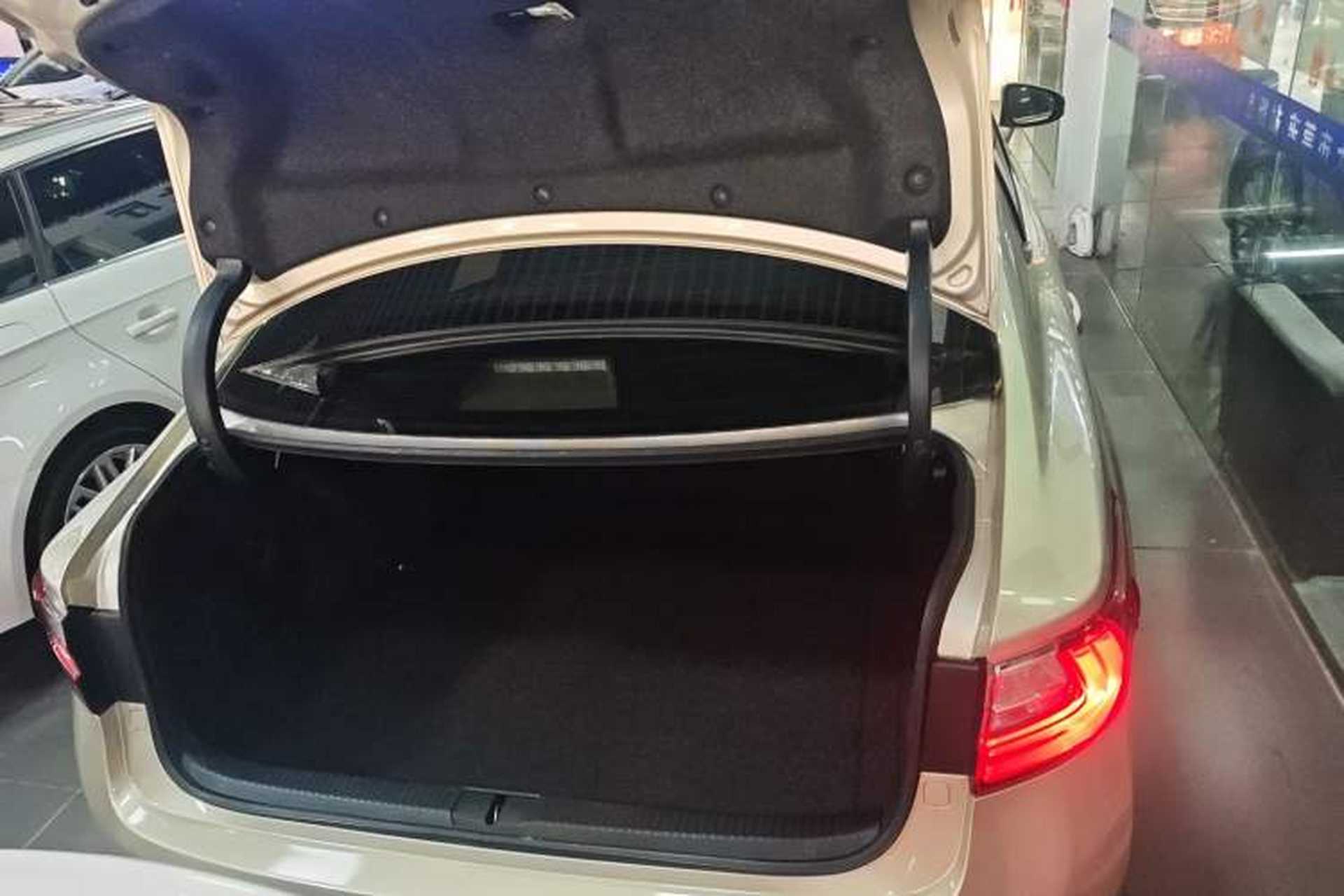 Used Lexus ES 2015 200 Elite Edition Trunk