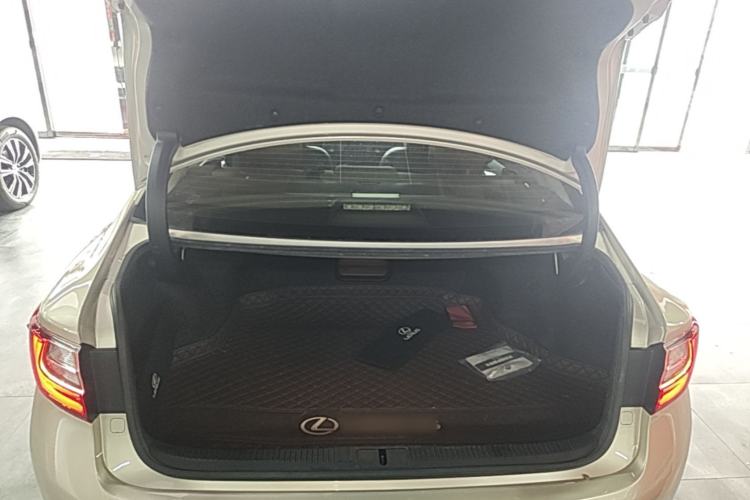 Used Lexus ES 2015 200 Elite Edition Trunk
