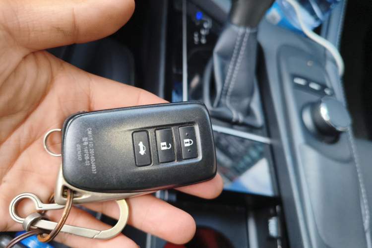 Used Lexus ES 2015 200 Elite Edition Vehicle Key