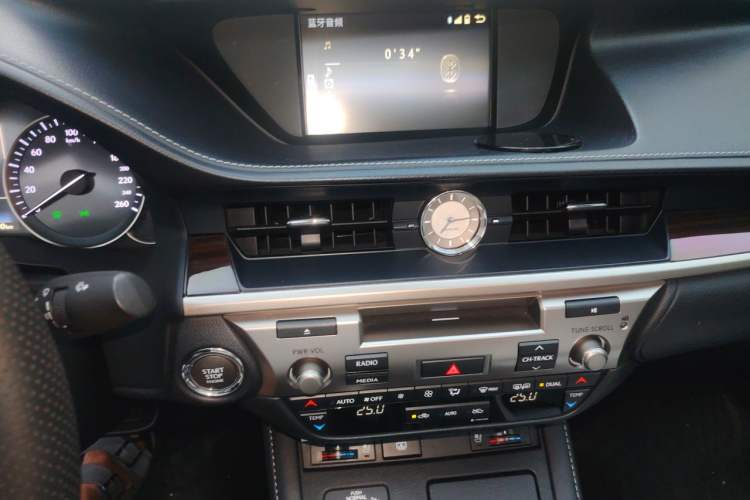 Used Lexus ES 2016 250 Midnight Special Limited Edition Audio And AC Panel