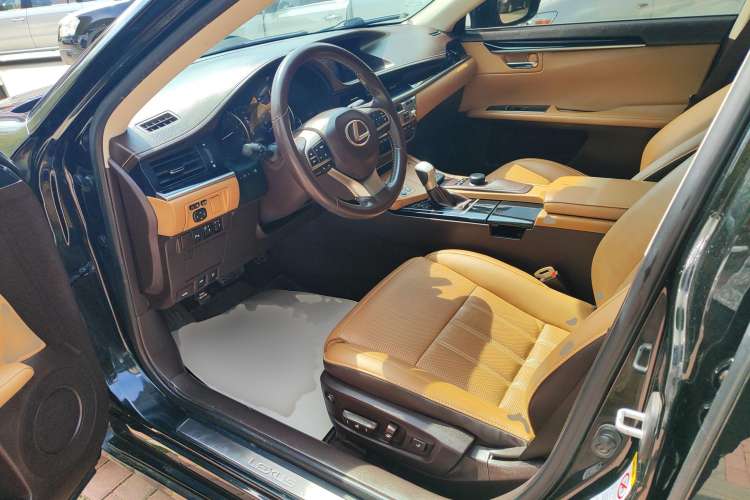 Used Lexus ES 2016 200 Midnight Special Limited Edition Driver Seat