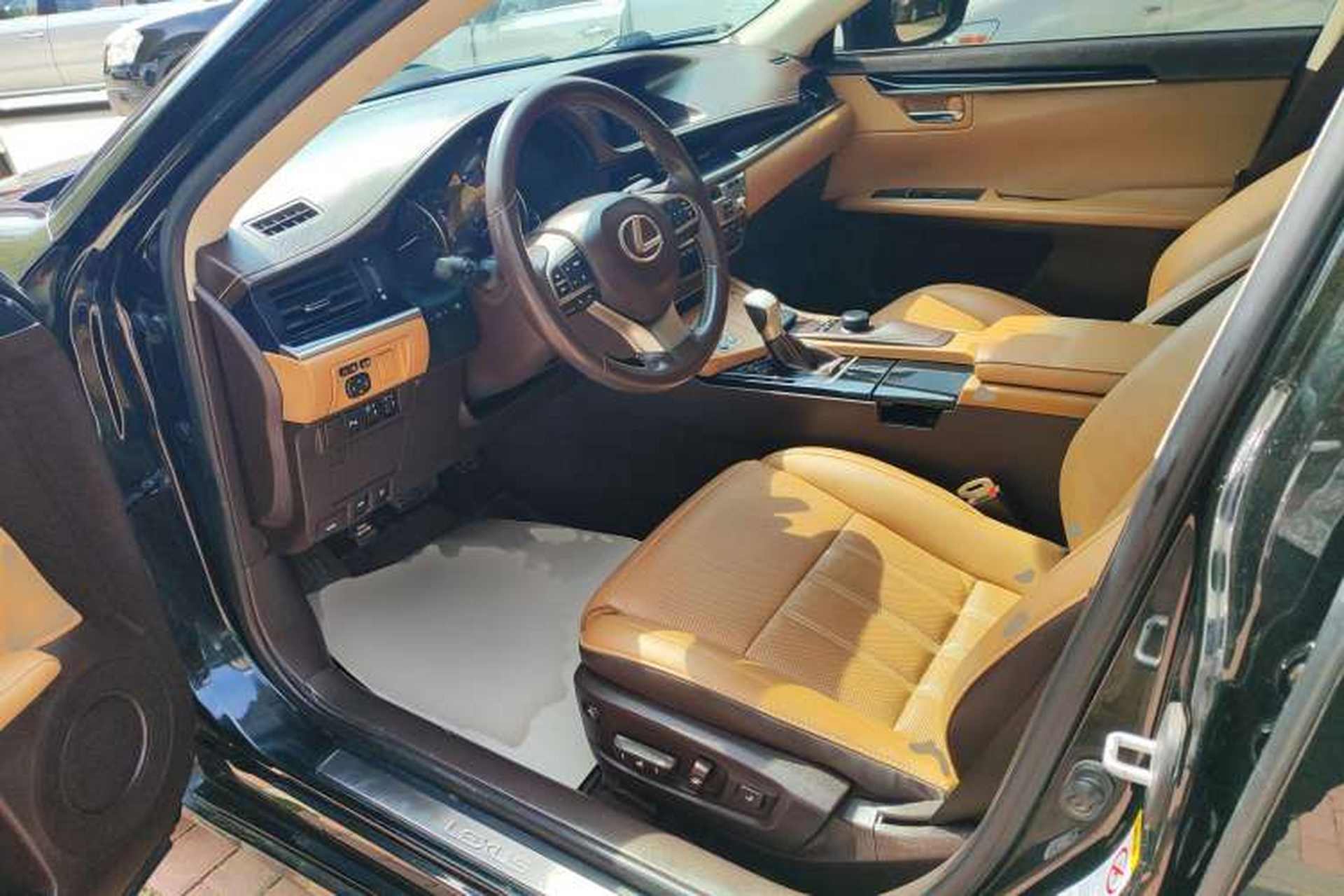 Used Lexus ES 2016 200 Midnight Special Limited Edition Driver Seat