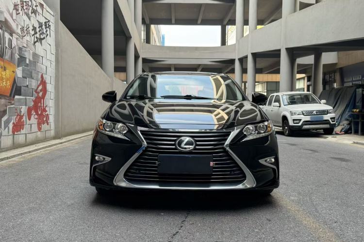 Used Lexus ES 2016 200 Midnight Special Limited Edition Exterior 1
