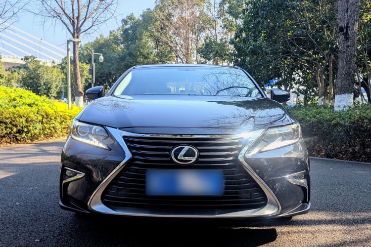 Used Lexus ES 2016 200 Midnight Special Limited Edition Exterior 1