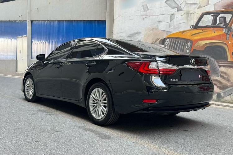 Used Lexus ES 2016 200 Midnight Special Limited Edition Exterior 3
