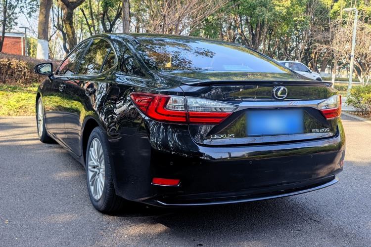 Used Lexus ES 2016 200 Midnight Special Limited Edition Exterior 3