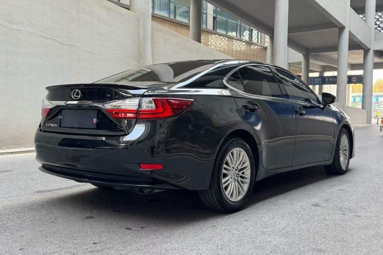 Used Lexus ES 2016 200 Midnight Special Limited Edition Exterior 5