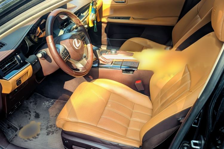 Used Lexus ES 2016 200 Midnight Special Limited Edition Interior 1