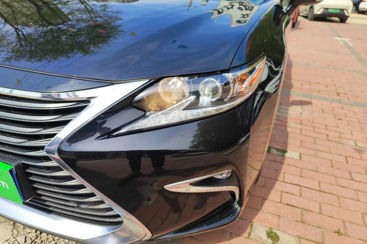 Used Lexus ES 2016 200 Midnight Special Limited Edition Left Front Headlight
