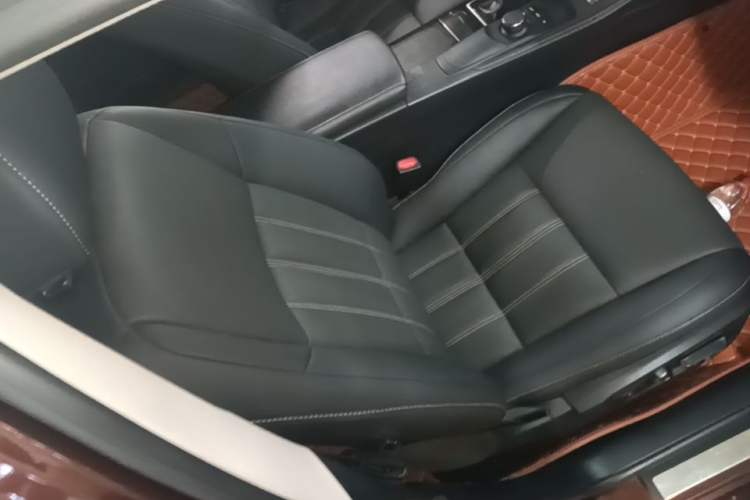 Used Lexus ES 2016 200 Midnight Special Limited Edition Right Front Seat