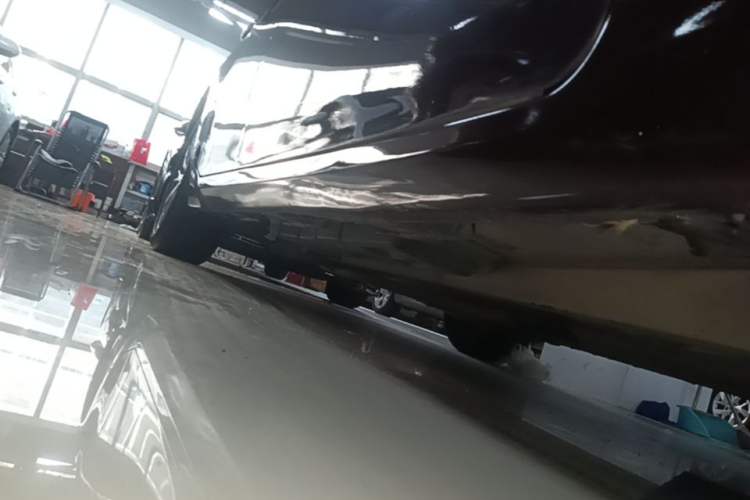 Used Lexus ES 2016 200 Midnight Special Limited Edition Right Side Sill
