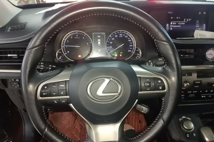 Used Lexus ES 2016 200 Midnight Special Limited Edition Steering Wheel