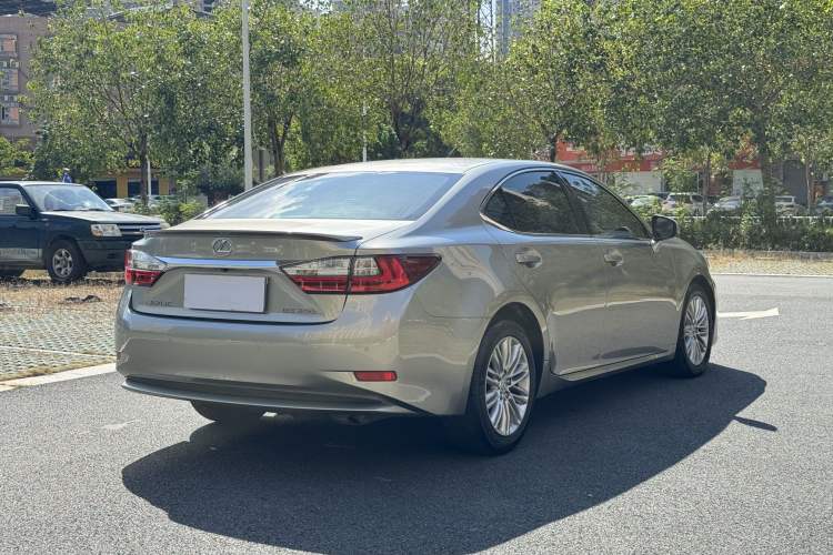 Used Lexus ES 2016 200 Midnight Special Limited Edition Exterior 5
