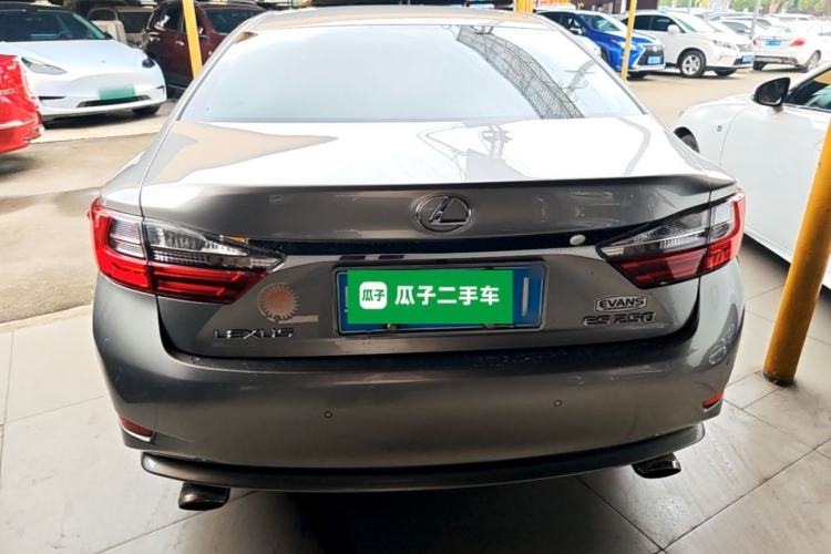 Used Lexus ES 2016 250 Midnight Special Limited Edition Rear