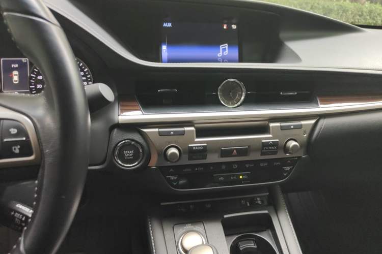 Used Lexus ES 2016 250 Midnight Special Limited Edition Audio And AC Panel