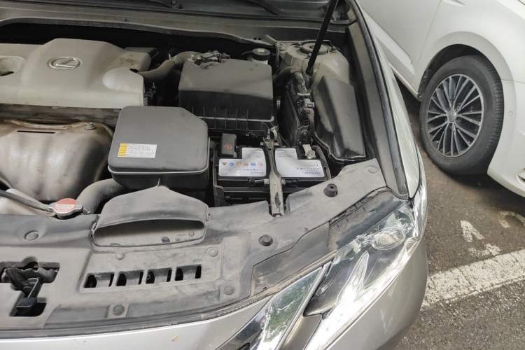 Used Lexus ES 2016 250 Midnight Special Limited Edition Engine Bay Left
