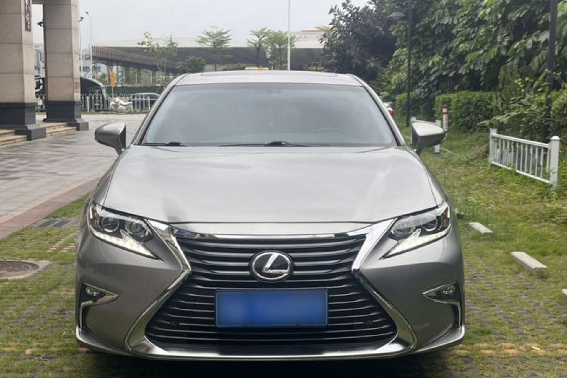 Used Lexus ES 2016 200 Midnight Special Limited Edition Exterior 5