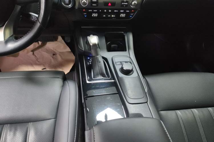 Used Lexus ES 2016 200 Midnight Special Limited Edition Gear Lever