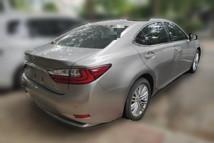 Used Lexus ES 2016 250 Midnight Special Limited Edition Rear Right 45 Deg