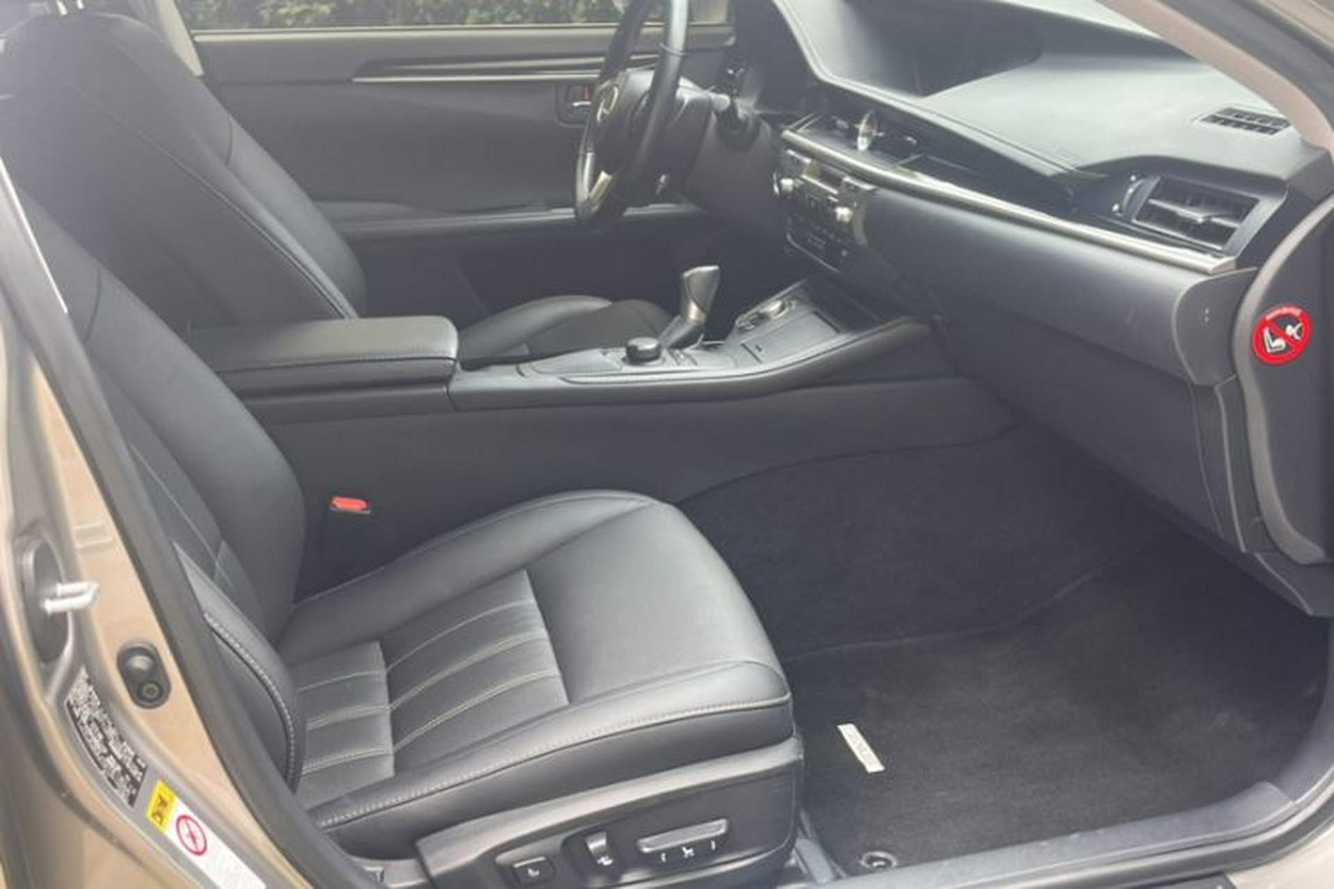 Used Lexus ES 2016 200 Midnight Special Limited Edition Right Front Seat