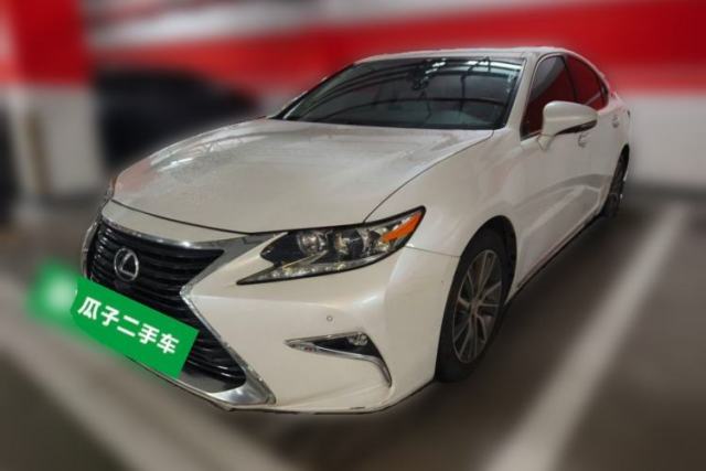 Lexus ES 2016 200 Midnight Special Limited Edition с пробегом